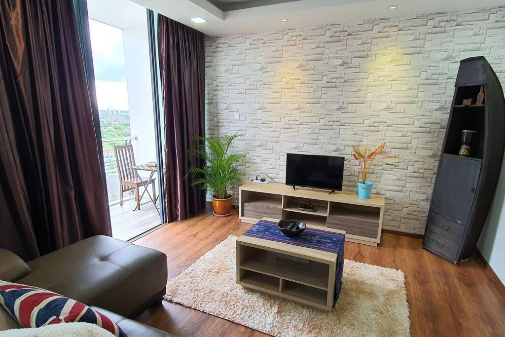 Vivacity Jazz Suites 2 New Cozy Home Lv8 Kuching Bagian luar foto